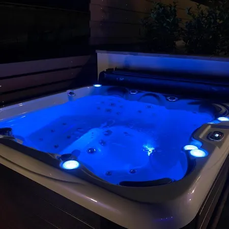 מלון דירות And Dream Elmenyvilla 4*