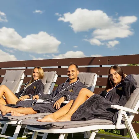 And Dream Elmenyvilla Apart-hotel 4*