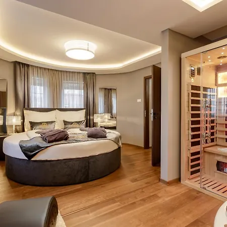 Aparthotel And Dream Elmenyvilla