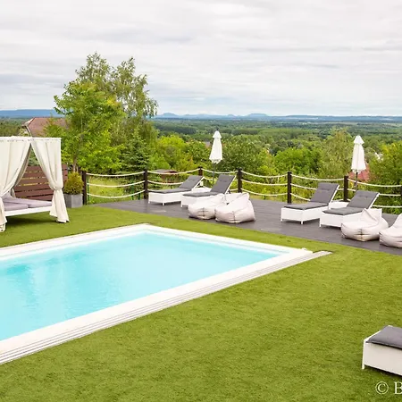 And Dream Elmenyvilla מלון דירות זלקרוס