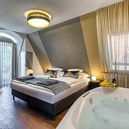 Апарт-отель And Dream Elmenyvilla 4*