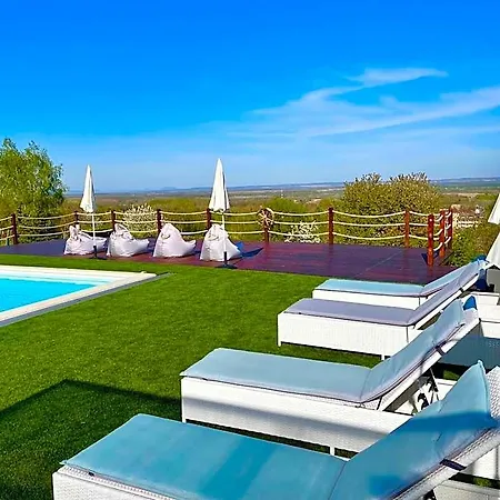 Love&dream élményvilla 4*